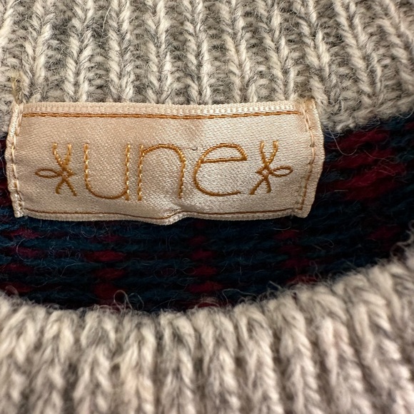 Vintage Wool Floral Sweater - Picture 3 of 3